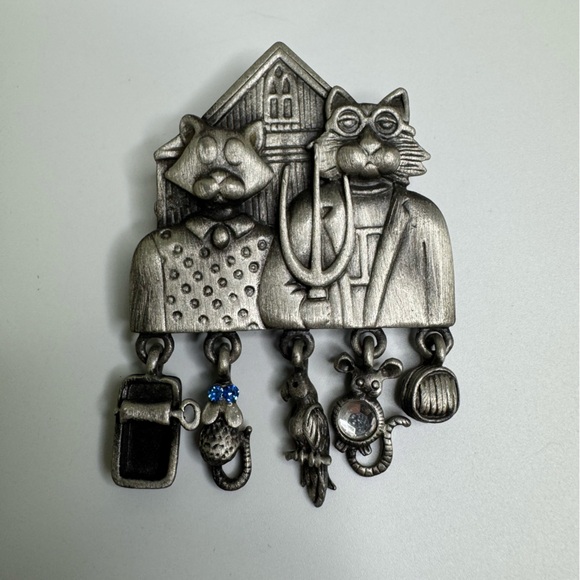 AJC Gothic Cat Brooch with Charms Farming Couple Silver Pewter Pin Vintage - Picture 10 of 10